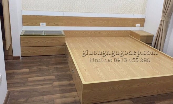 Chuyên sản xuất, lắp đặt giường ngủ 2mx2m2 từ gỗ sồi nhập khẩu 